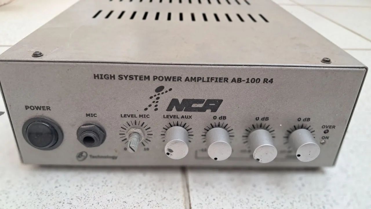 Amplificador NCA AB-100 