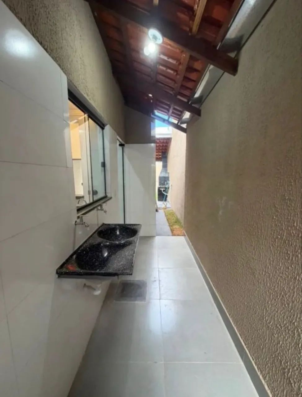 VENDO CASA EM CONDOMÍNIO NA PARTE ALTA - Foto 3
