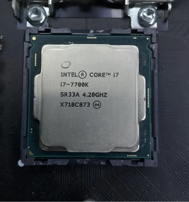 Processador Intel Core i3 8100T 3.10GHz - Processadores - Corrêas