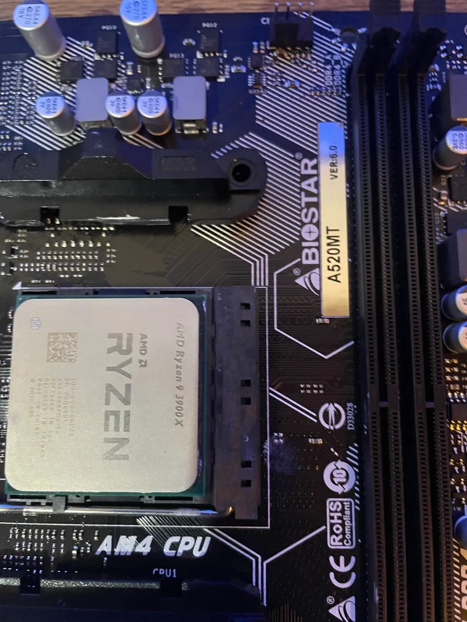 Kit Ryzen 9 3900X + Biostar A520M | 12 Núcleos / 24 Threads