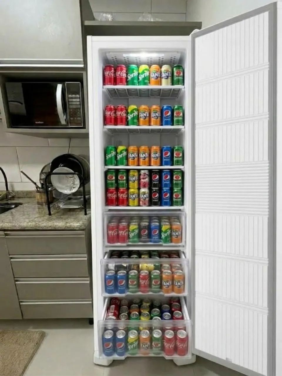 Freezer Vertical Electrolux 249L - com somente 3 meses de uso - Foto 2