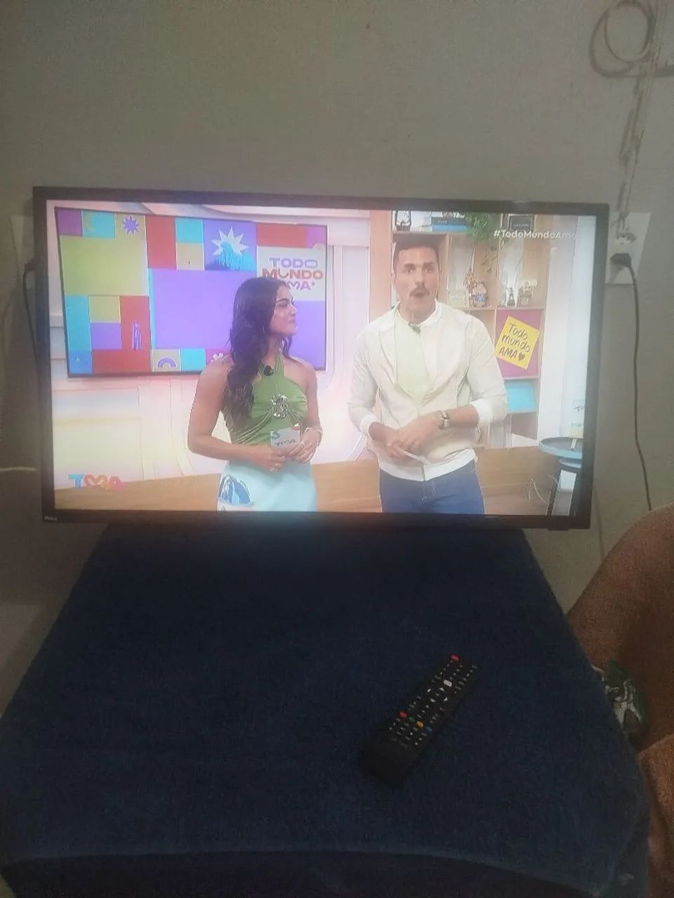 Vendo uma tv 40pl Philco  - Foto 4