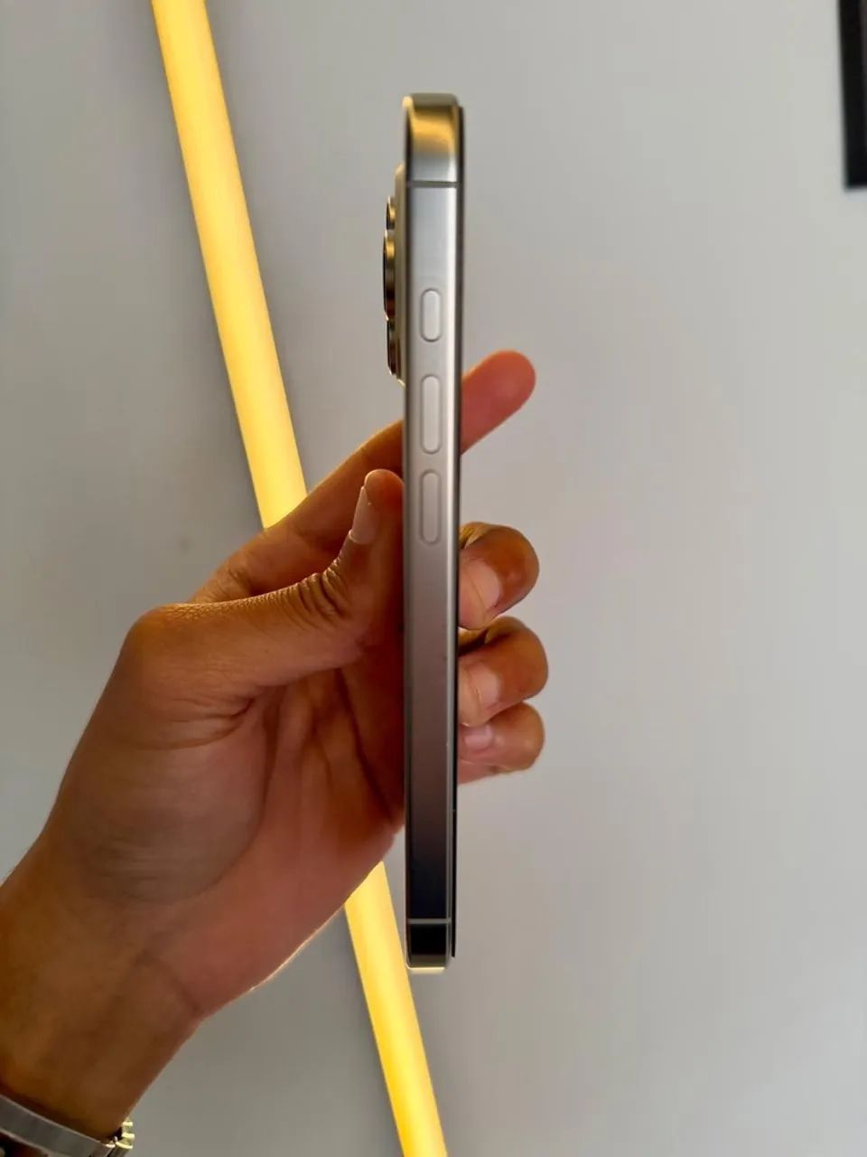 iPhone 16 Pro Max 256GB - Foto 2