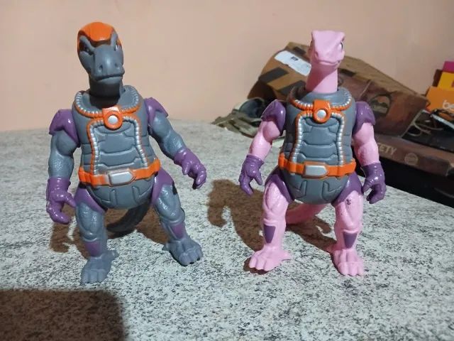Dinonautas - figuras.