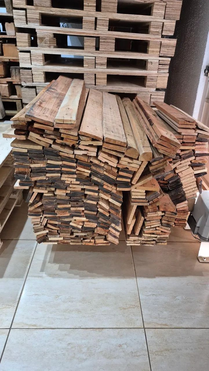 Ripas de pallets medidas, 0.70cm, 1.00mt e 1.10mt, largura 0.07 cm, entregamos. 