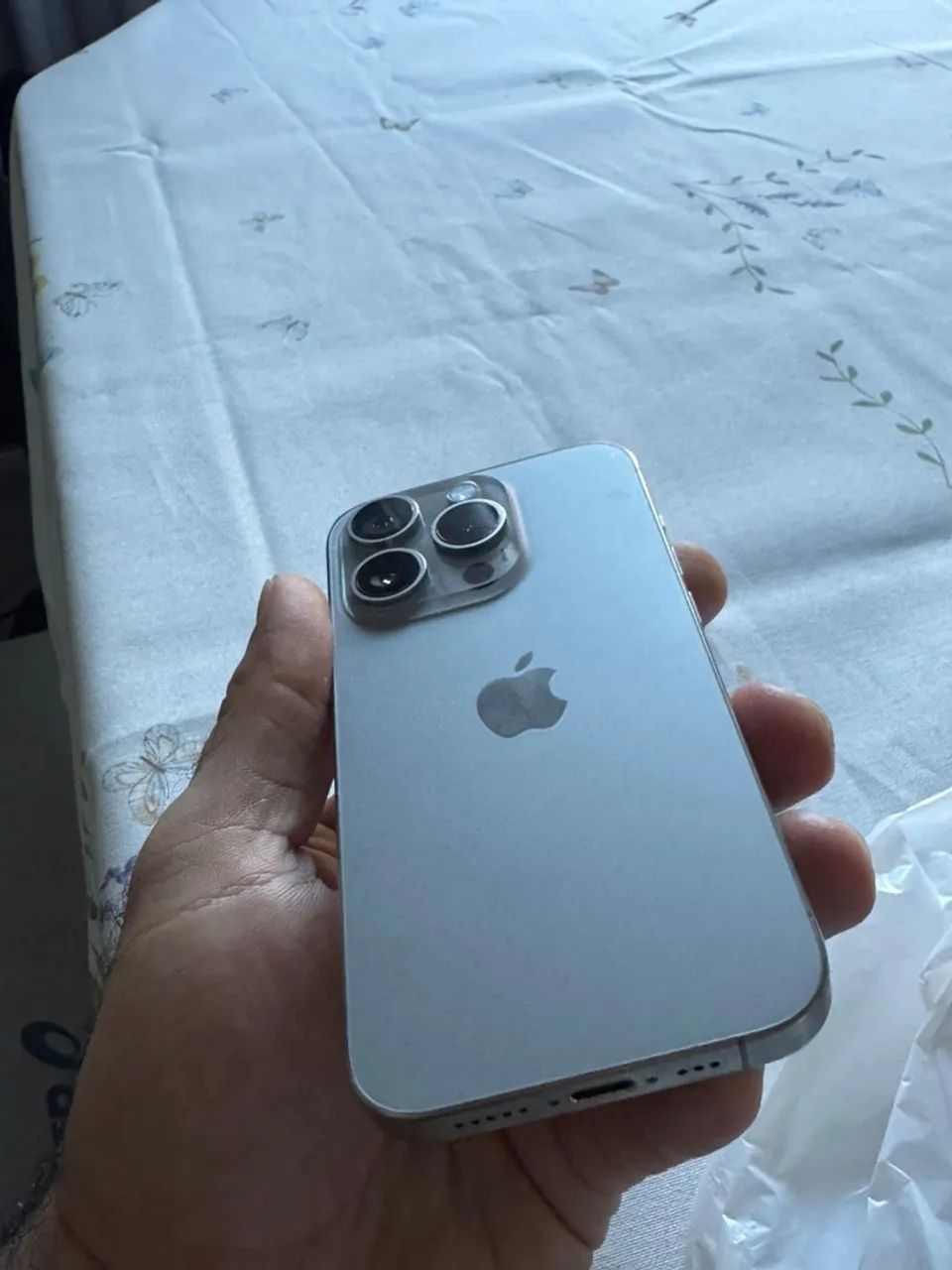 iPhone 15 Pro - Foto 2