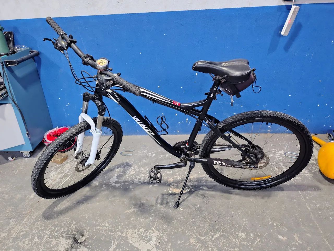 2 bicicletas originais uma Caloi e uma Specialized  - Foto 5