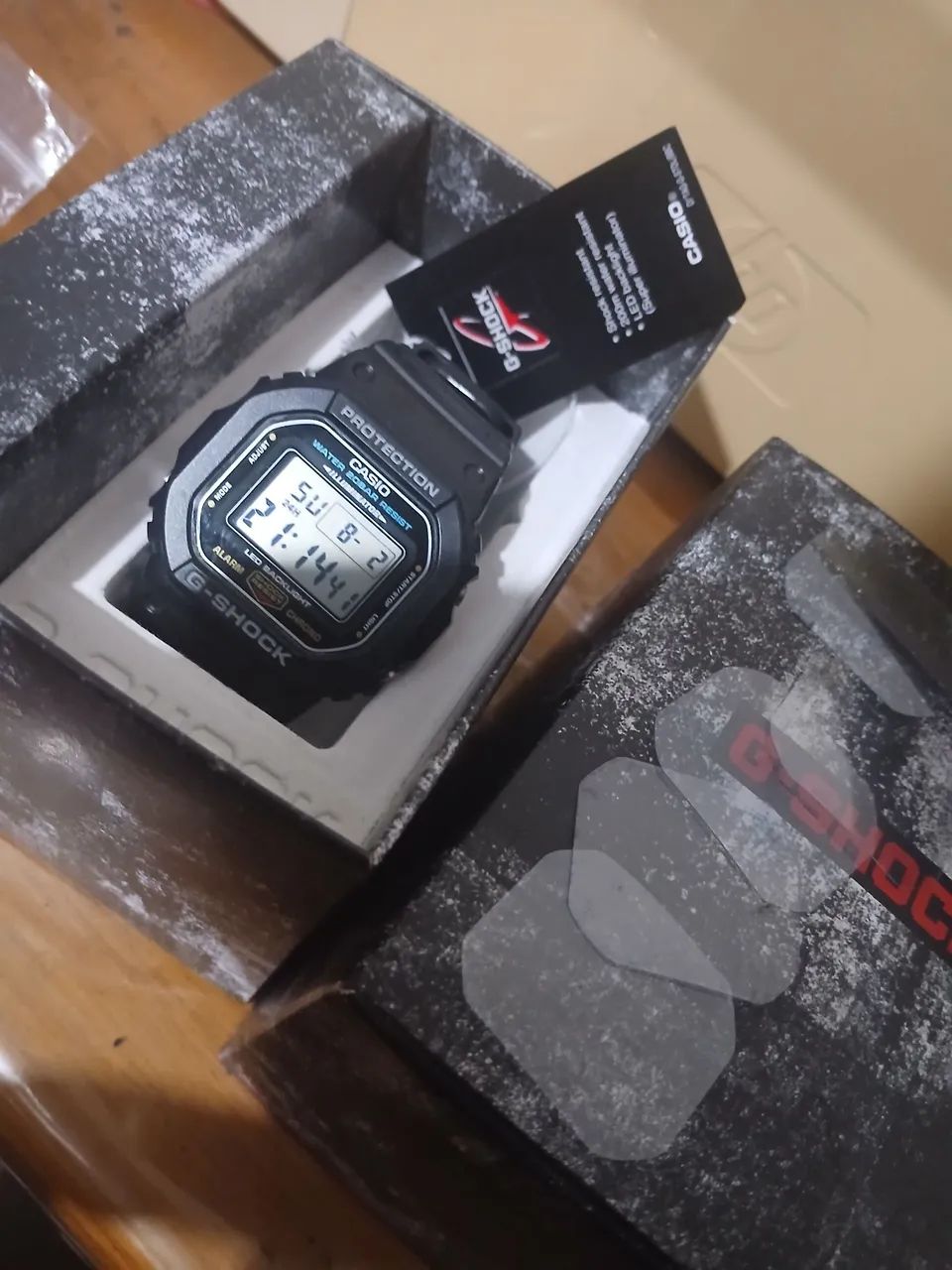 Casio g shock dw5600