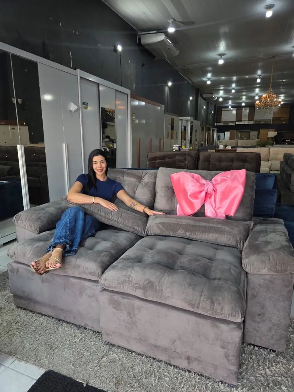 Sofa retrátil e reclinável  2,20 m. com entrada USB 