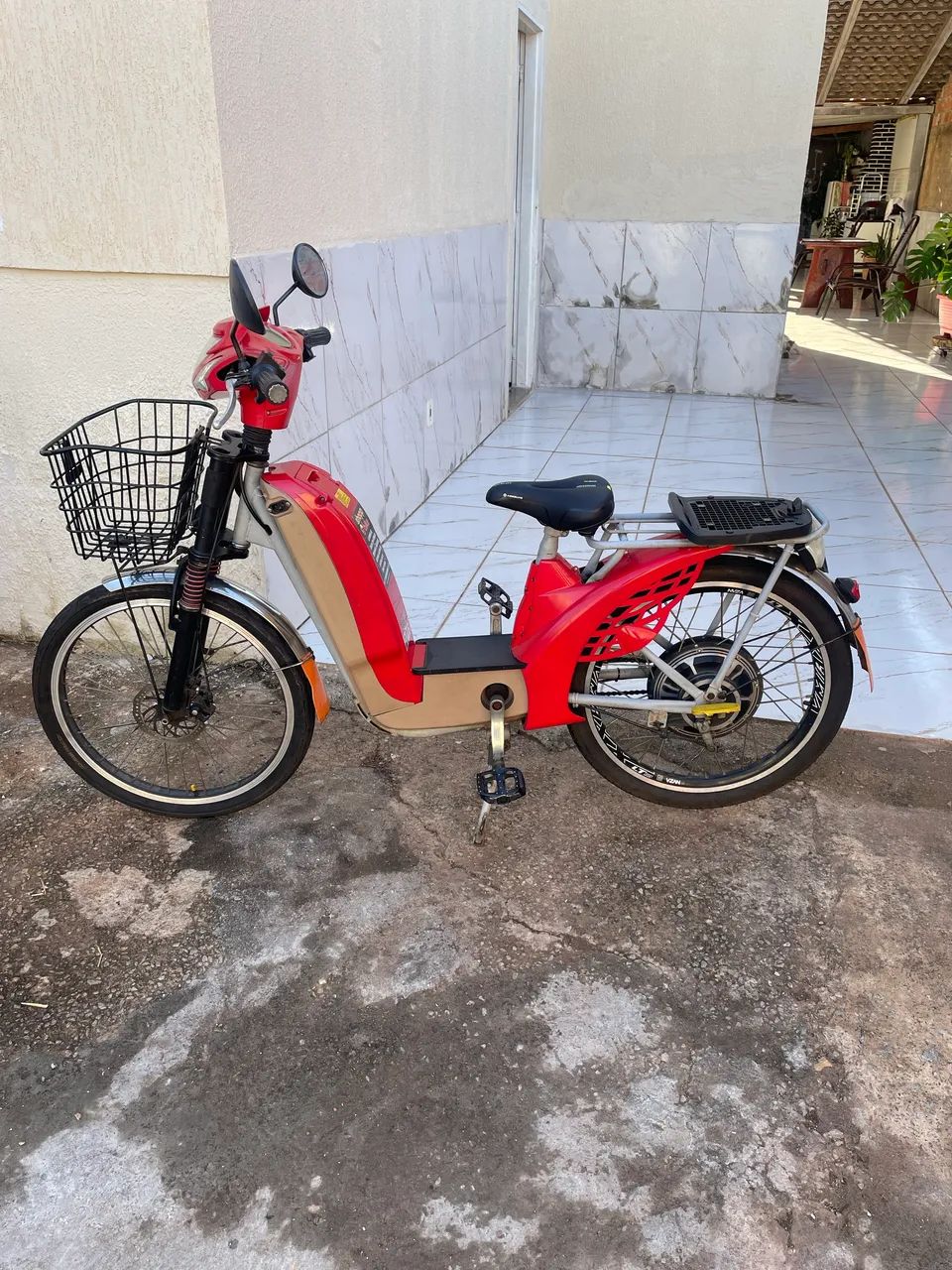 BICICLETA ELÉTRICA 48V - COMPLETA, CONFORTÁVEL E MUITO CONSERVADA - Foto 5