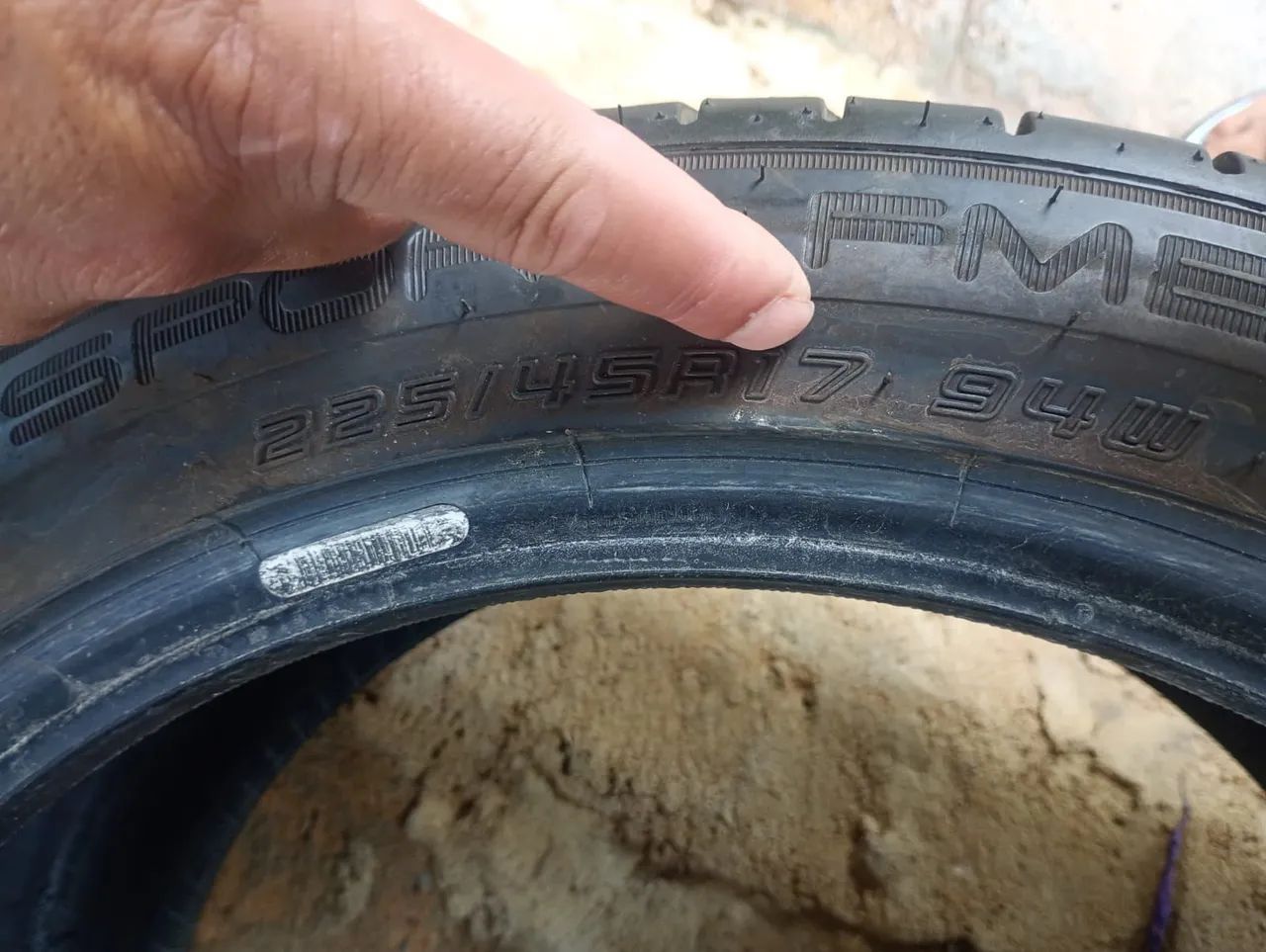 Pneu semi novo - Foto 3