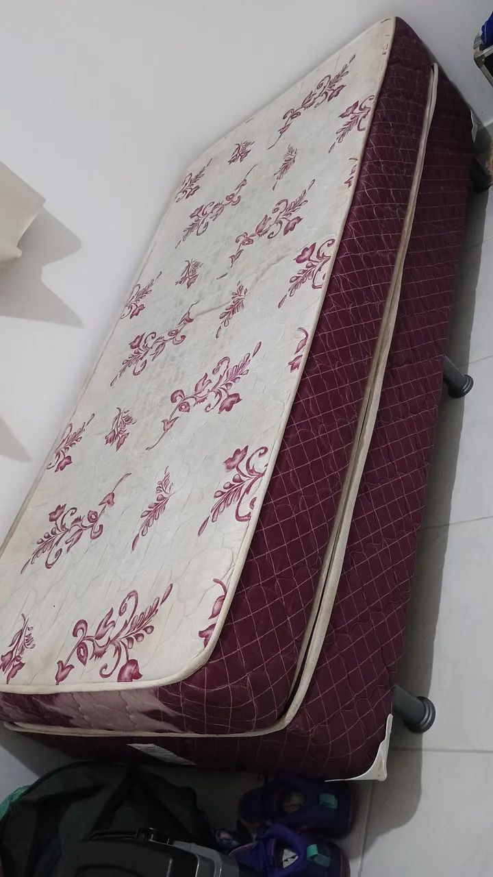 Cama box solteiro com colchão 