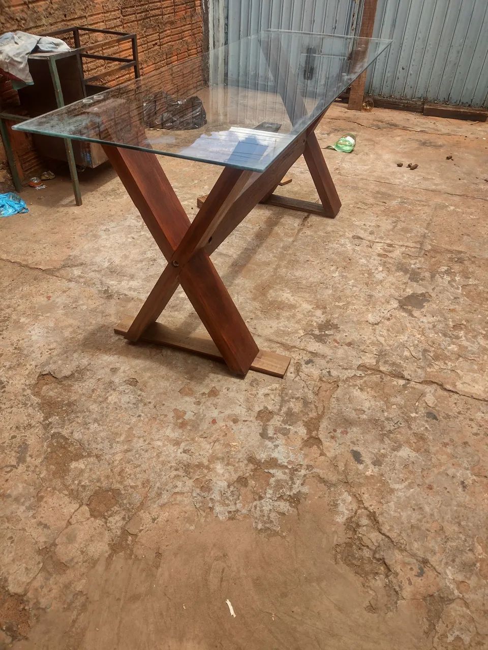 Mesa de madeira com vidro  - Foto 4