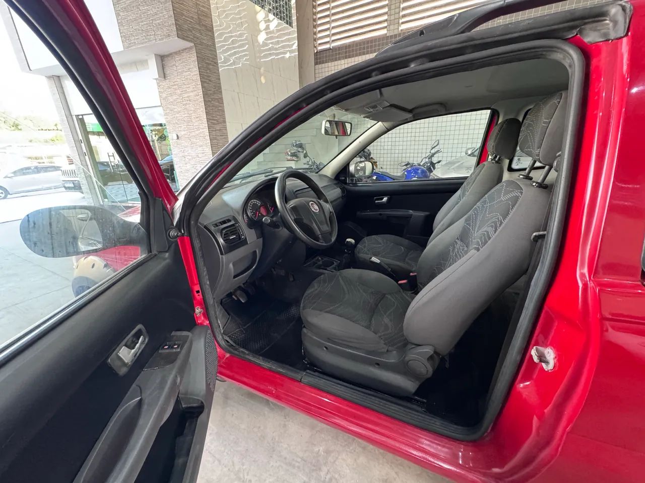 Fiat Strada Working Celeb.1.4 Fire Flex 8V CD 2013 - Foto 3