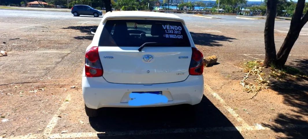 Toyota Etios ETIOS XS  1.3 Flex 16V 5p Mec. 2013