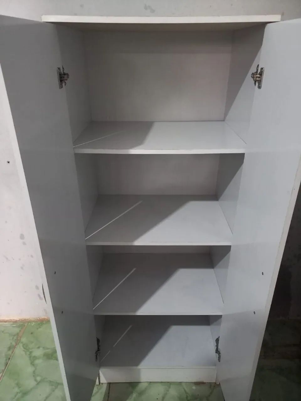 Armário multiuso 