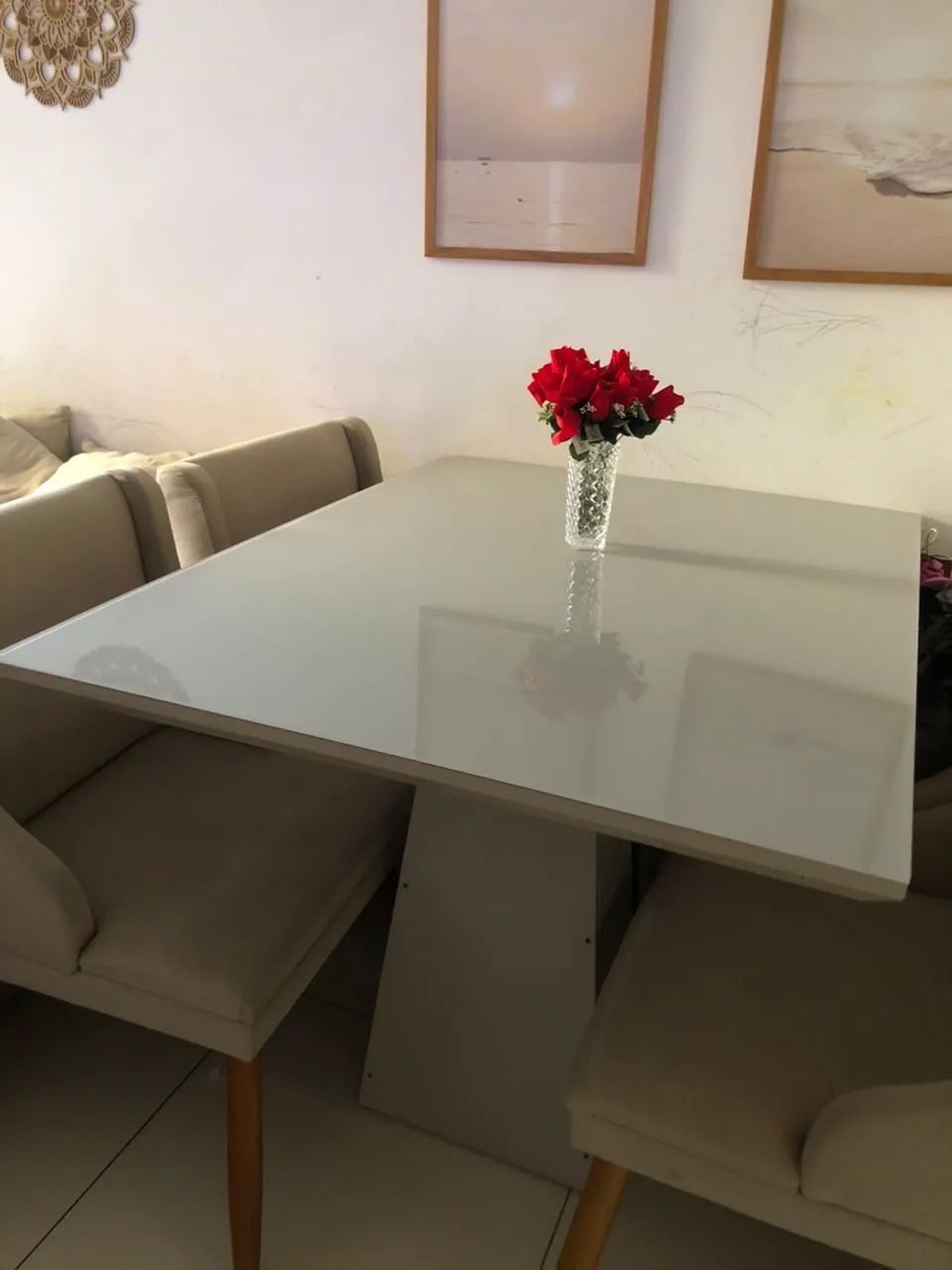 Vendo Mesa de Jantar com Tapão de Vidro - Foto 2