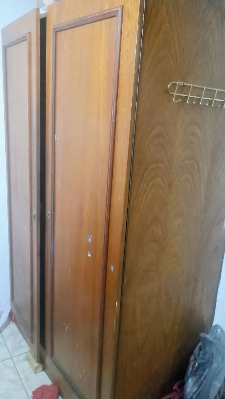 Guarda roupa madeira