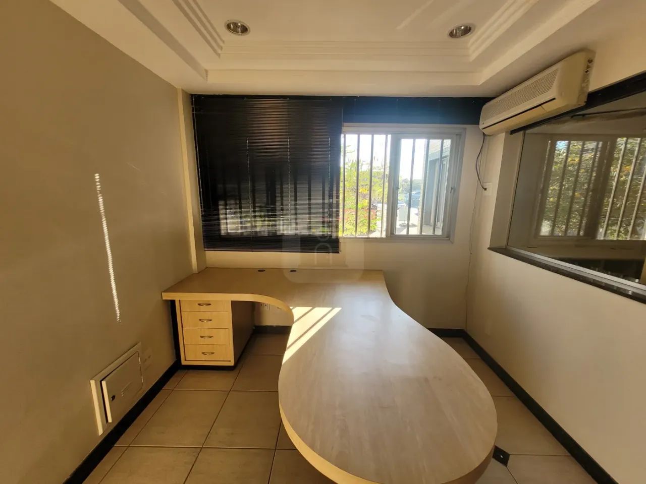 Sala comercial para locação no bairro Santa Monica - Foto 2