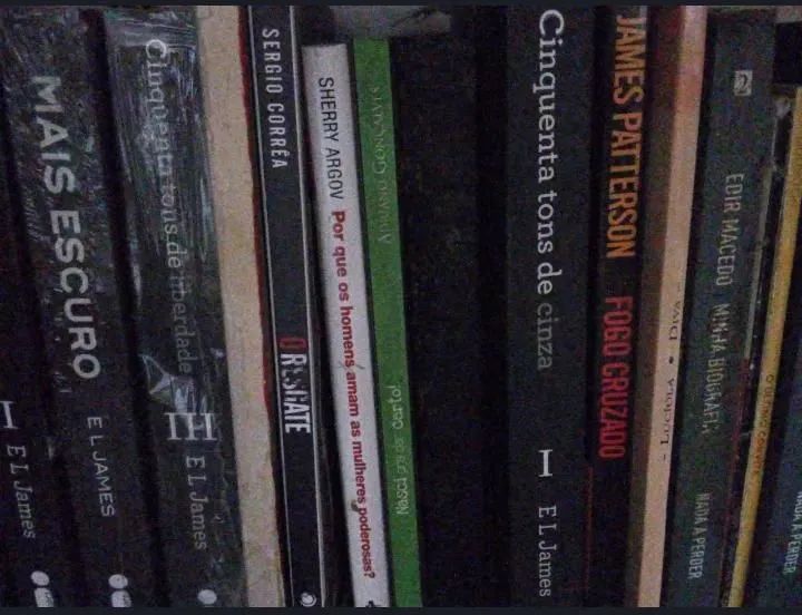 Livros - Foto 2