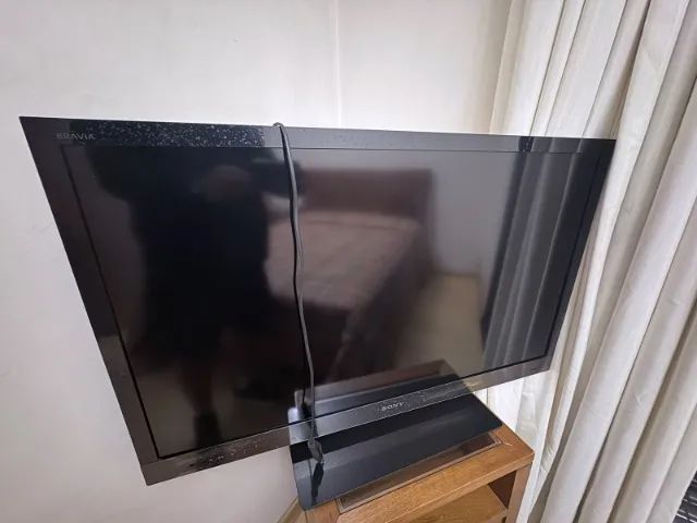 TV Sony Bravia 40 polegadas LCD Full HD funcionando - TVs