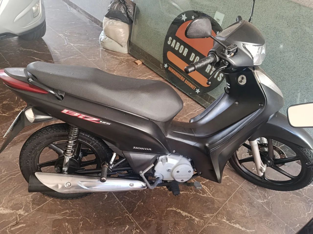 Vendo biz zera e 11mil no precinho *