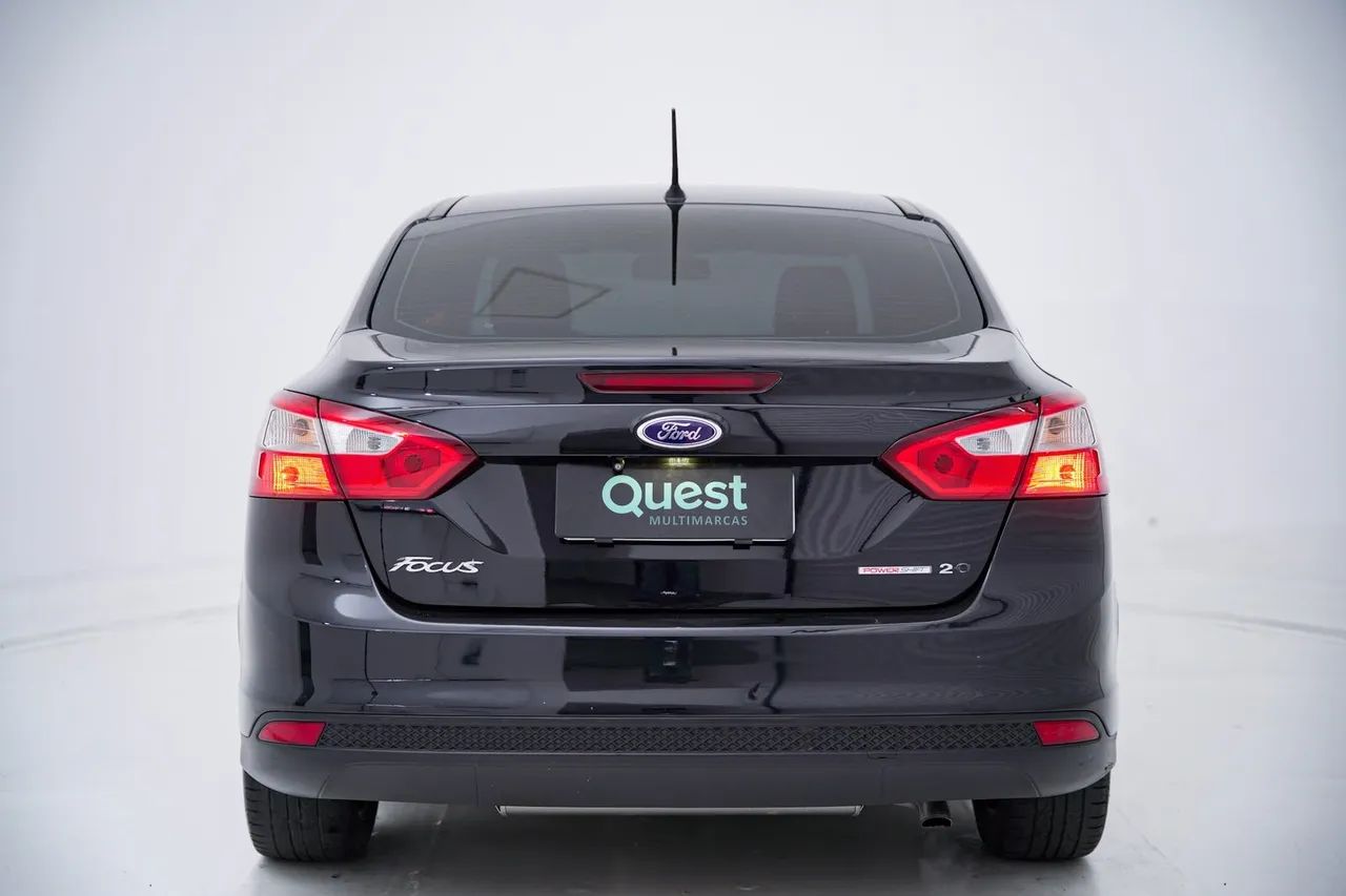 Ford Focus Sedan 2.0 16V/2.0 16V Flex 4p, foto 16 de 20
