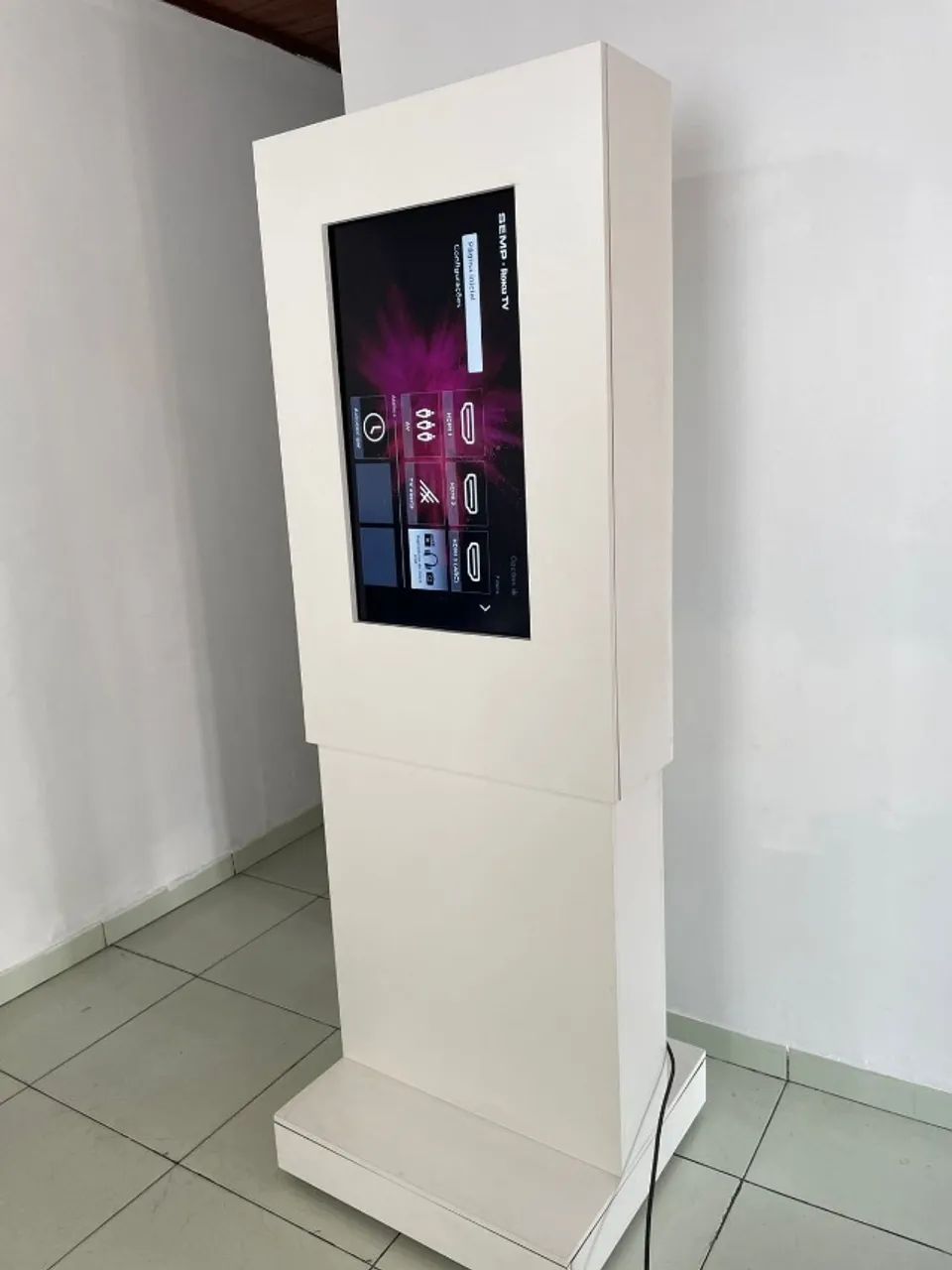 Totem para TV de 32 polegadas, mídias, anúncios, vídeo e Marketing (Não Faço Entrega)