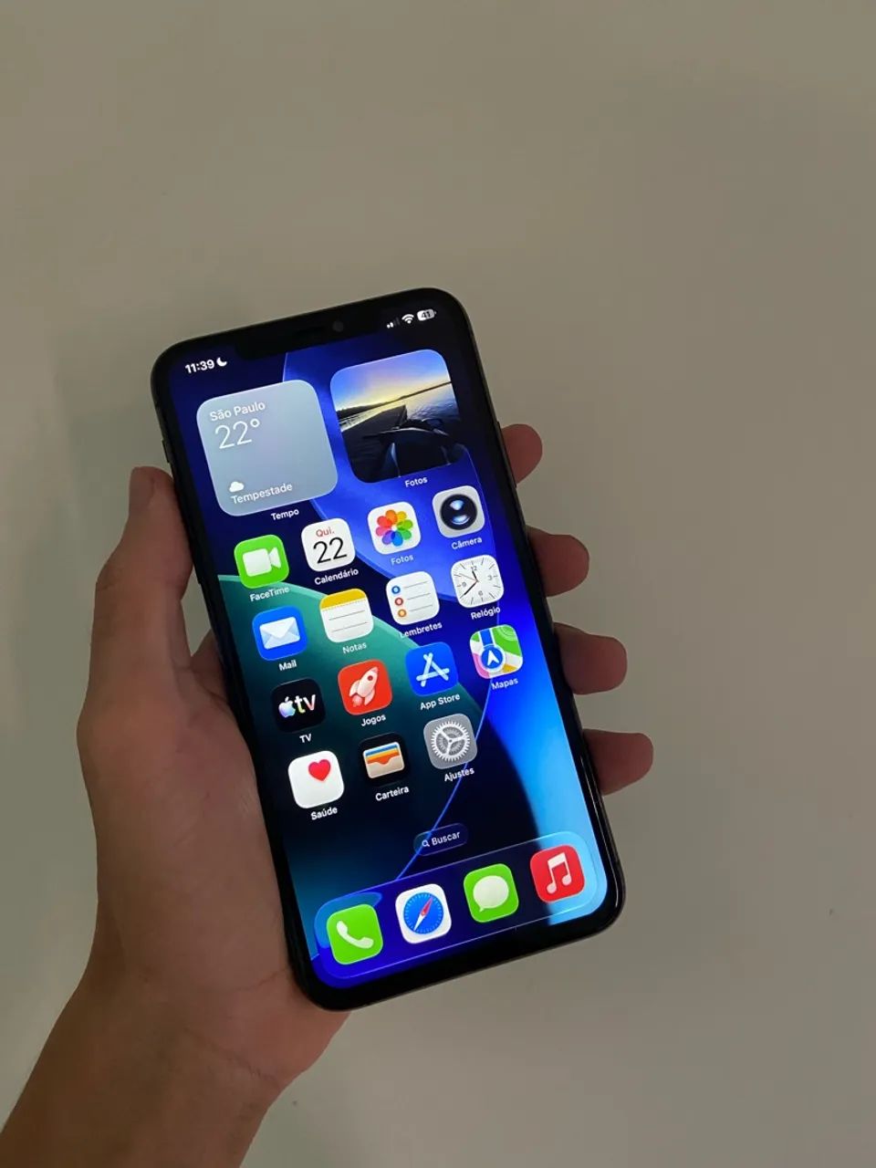 iPhone 11 Pro Max 64gb top