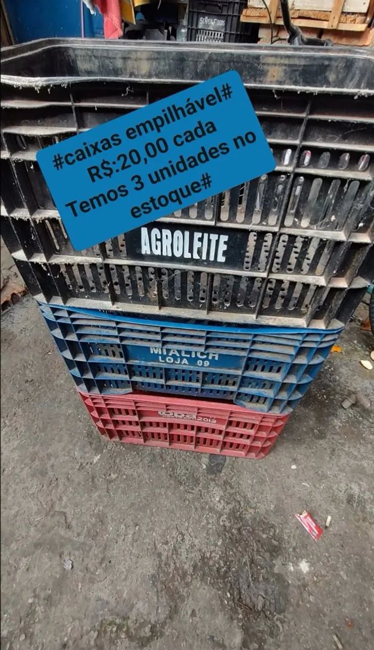  CAIXAS DE PLÁSTICO R$:20,00 REAIS CADA