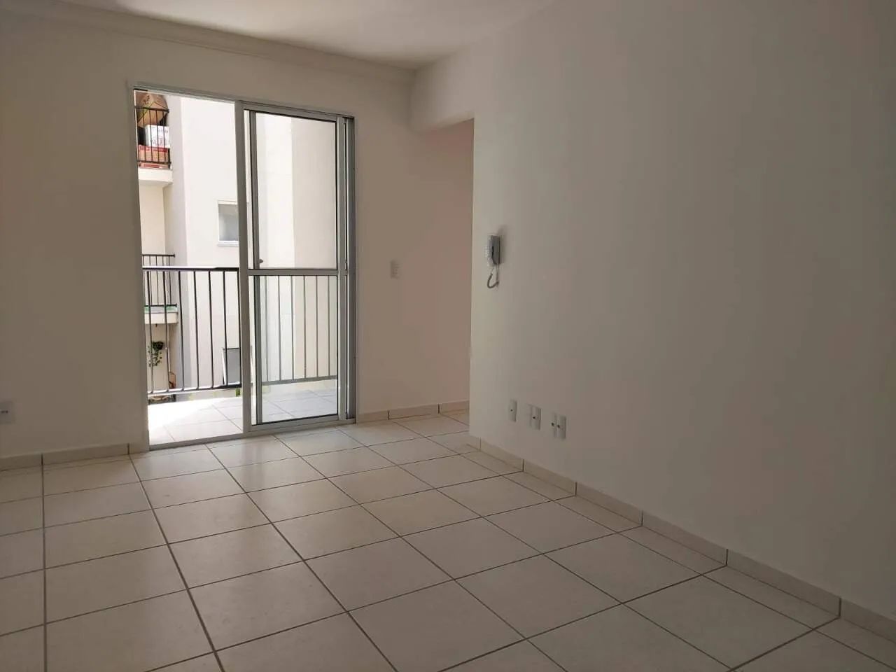 Apartamento novo para locação anual
