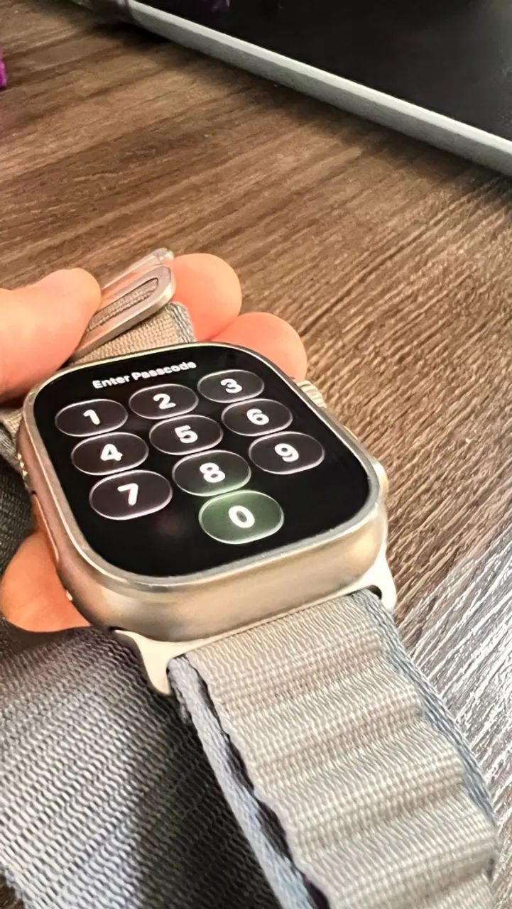 APPLE WATCH ULTRA 2 - TITANIUM - Foto 2
