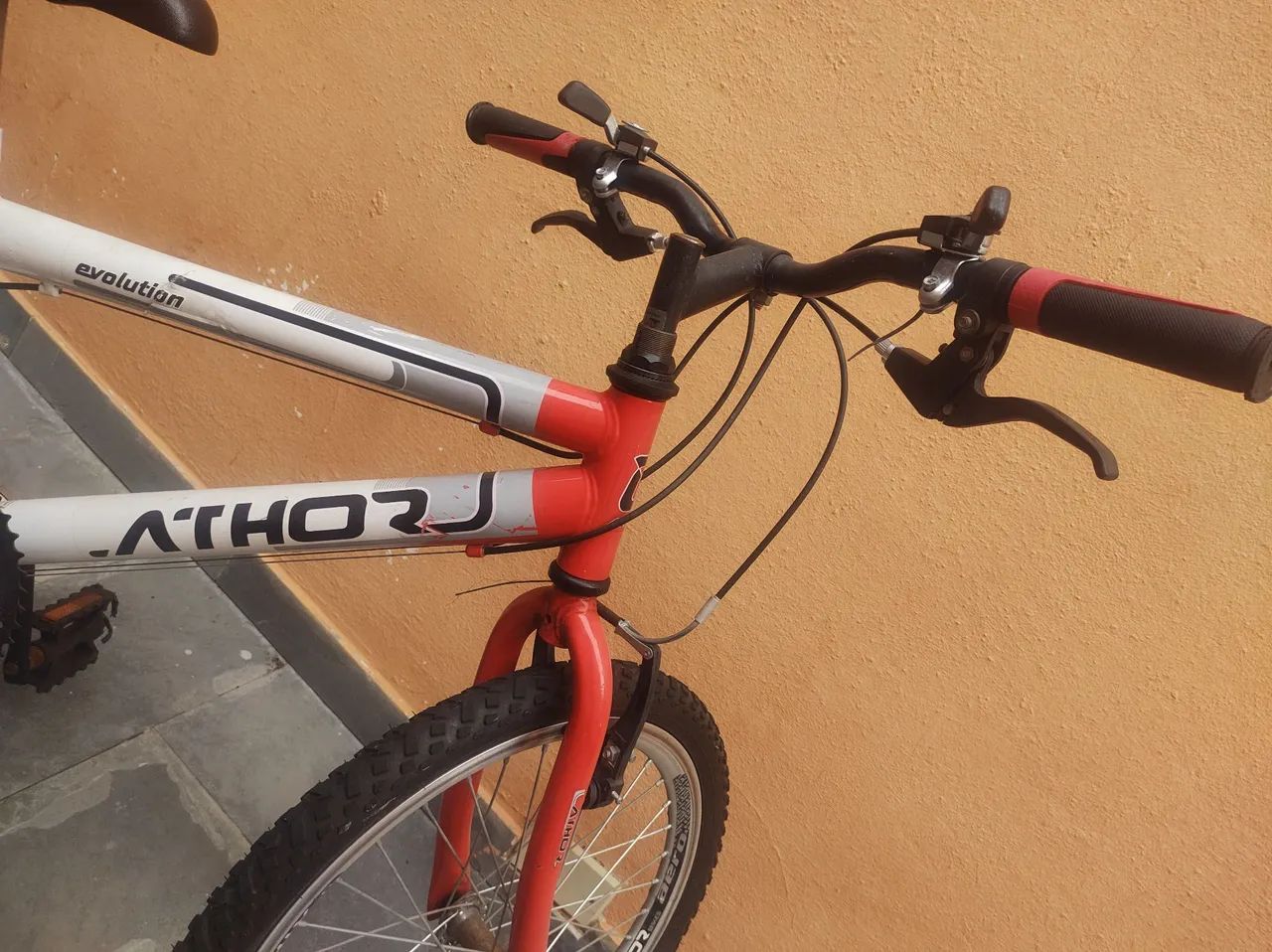  BICICLETA ATHOR EVOLUTION - ARO 20 - 21 MARCHAS<br> <br> Ap - Foto 5