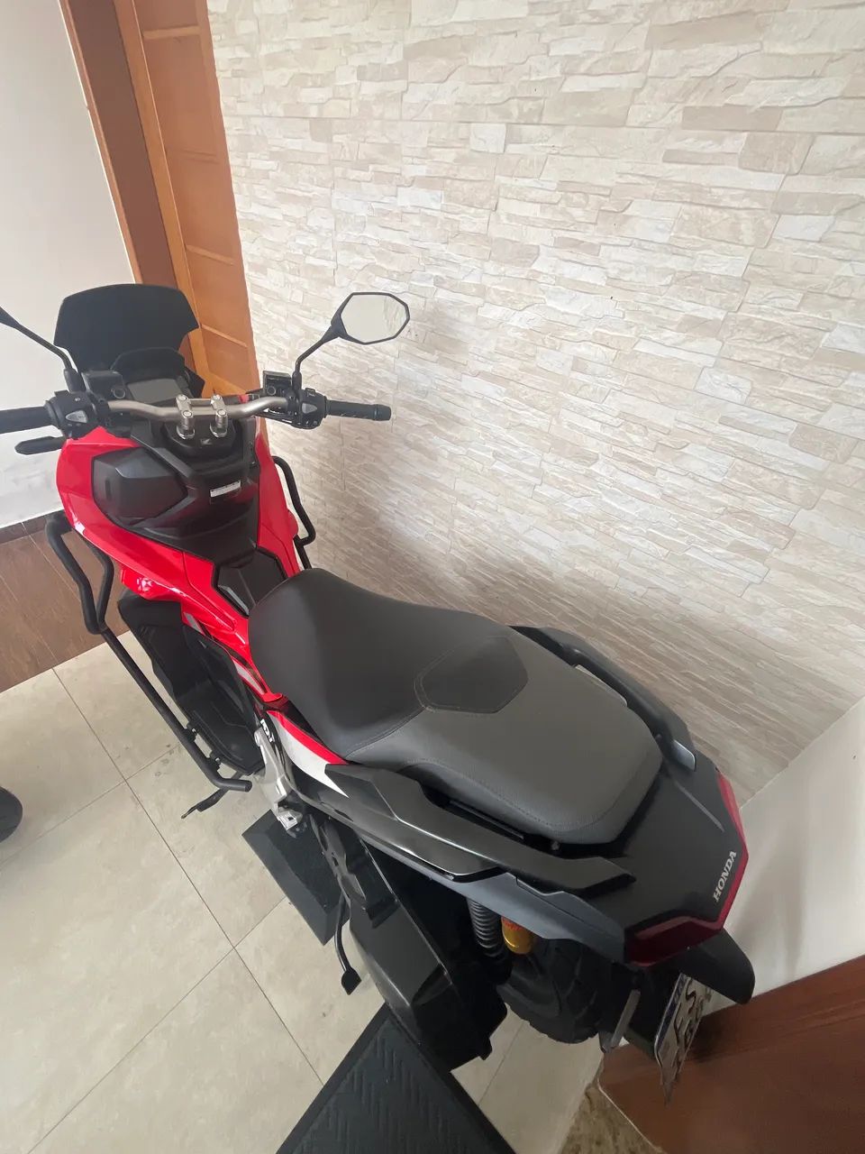 ADV 150 
