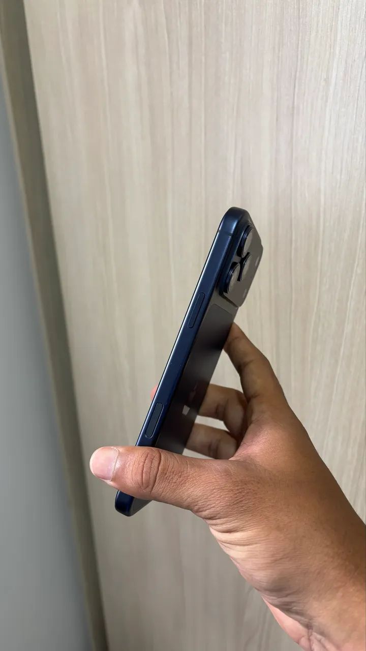 iPhone 17 Pro Max Semi Novo - Foto 2