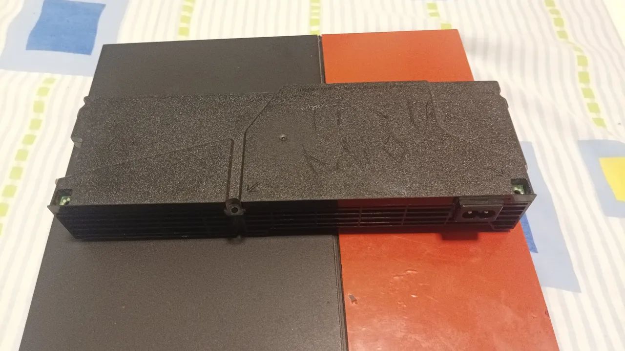 Ps4 Fat cuh 1115A com defeito  - Foto 4