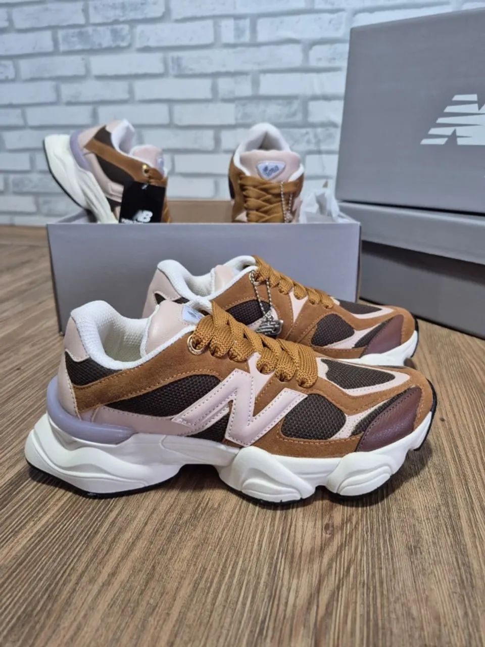 Tênis New Balance 9060 Caramelo Sintético Feminino Tag NB - Foto 2