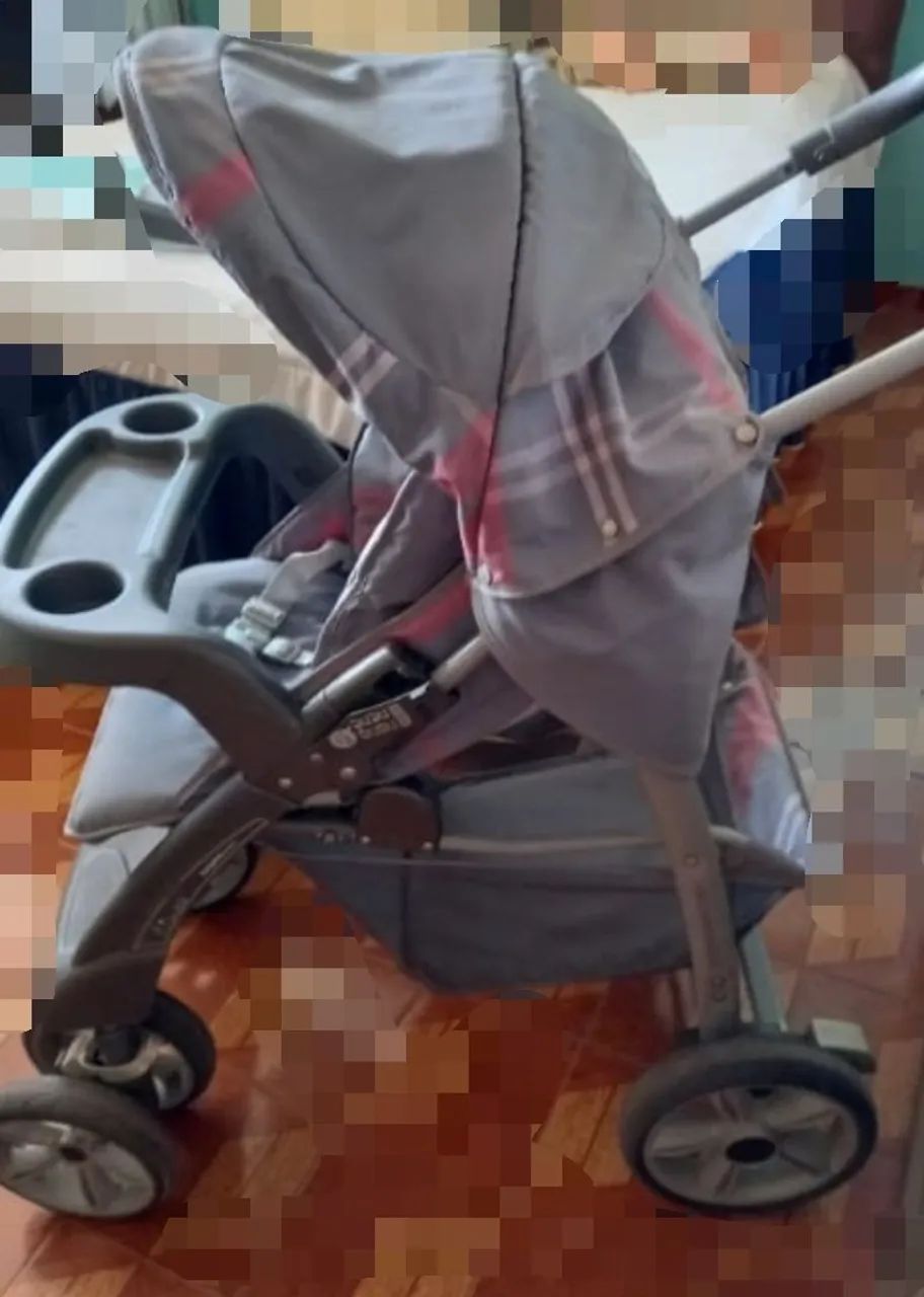 Carrinho de bebê Burigotto - Cinza e Rosa ? - Foto 2