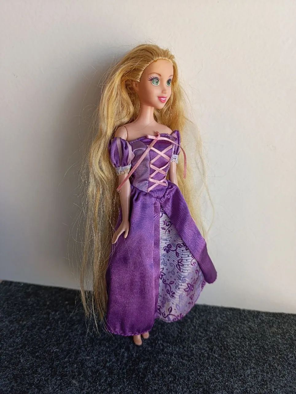 Boneca Rapunzel Enrolados (2009) - Foto 2