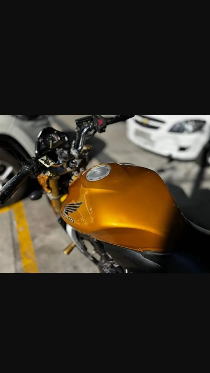 Hornet  - Foto 2
