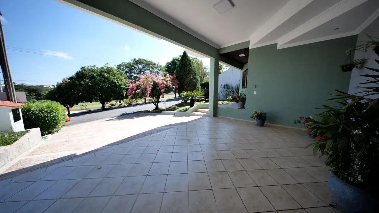 Casa para venda tem 402 metros quadrados com 4 quartos - Foto 5