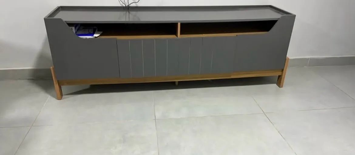 Vendo rack cinza seminovo 