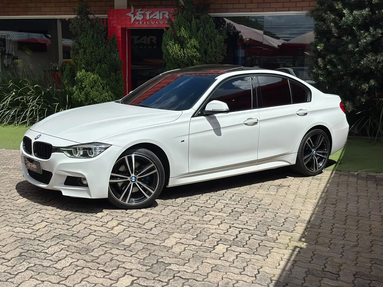 BMW 328I 2.0 M SPORT 16V ACTIVEFLEX 4P AUTOMÁTICO 2017