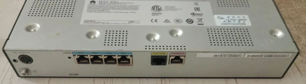 Huawei AR120 Series (**usado**) - Foto 4