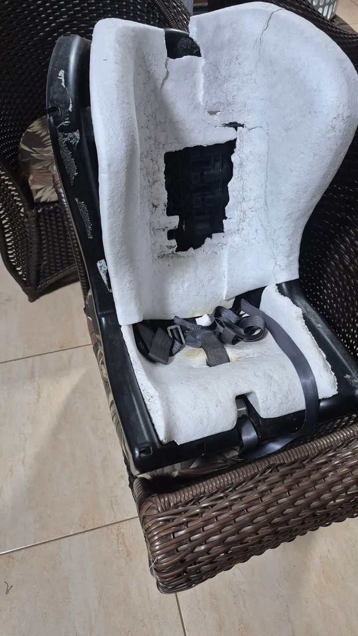 Cadeirinha chicco, entrego. 