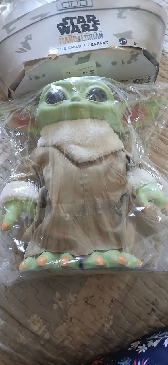 Boneco Yoda colecionável - Foto 3