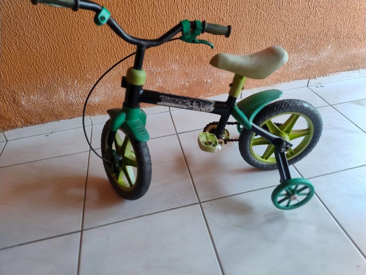 Bicicleta infantil aro 12 infantil  - Foto 4