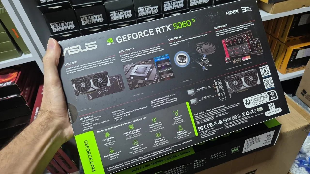 RTX 5060TI 8GB Asus  - Foto 3
