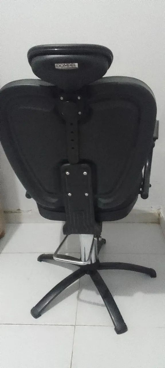 Cadeira hidráulica para barbearia Dompel  - Foto 2