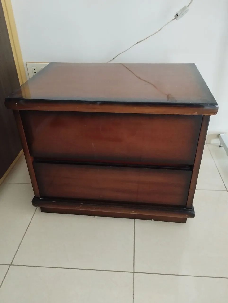Conjunto de Mesa de cabeceira mogno  - Foto 2